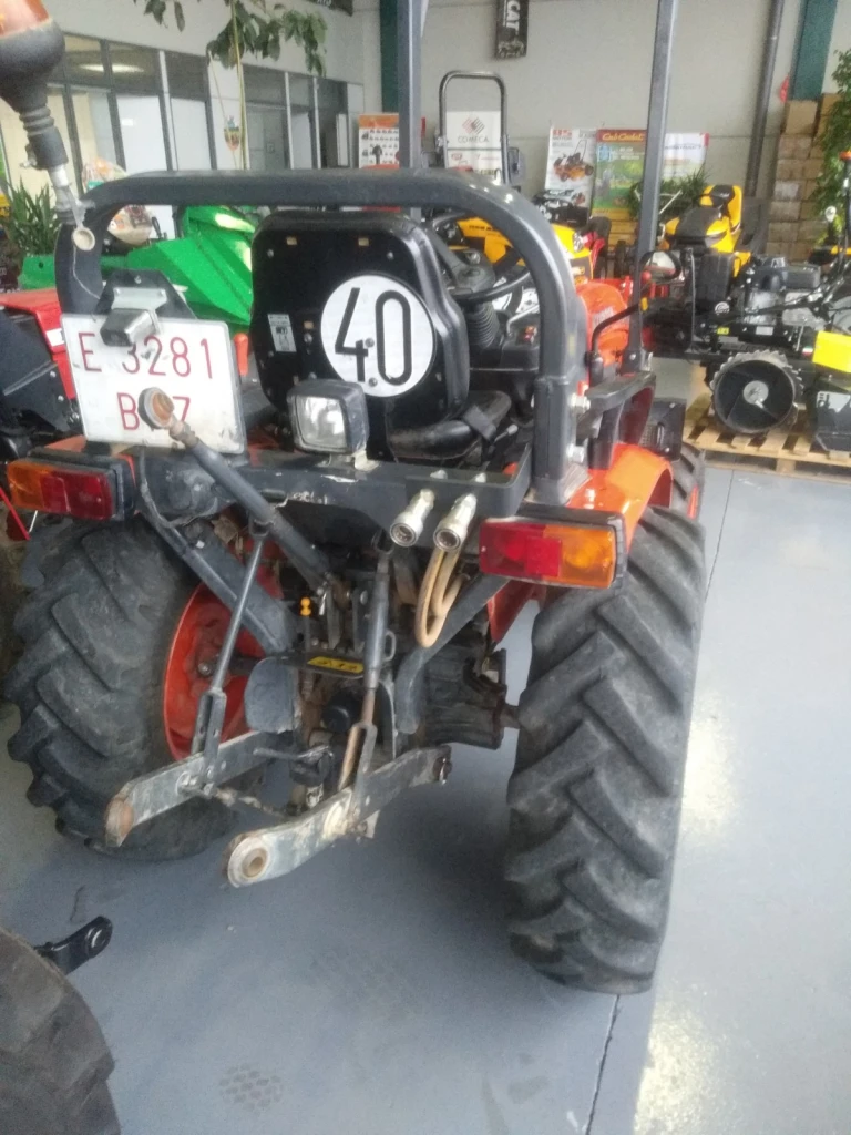 MINITRACTOR DE OCASIÓN KUBOTA B2530 - Imagen 2